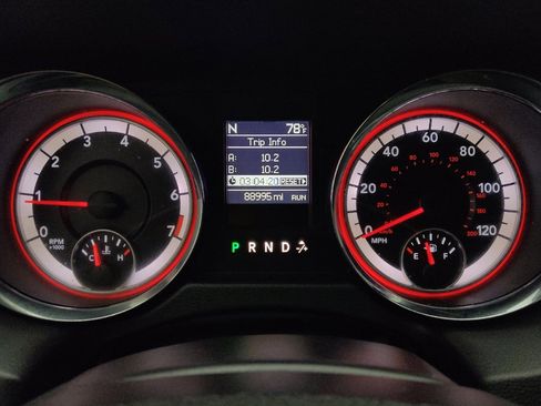 Used 2019 Dodge Grand Caravan GT FWD image 23