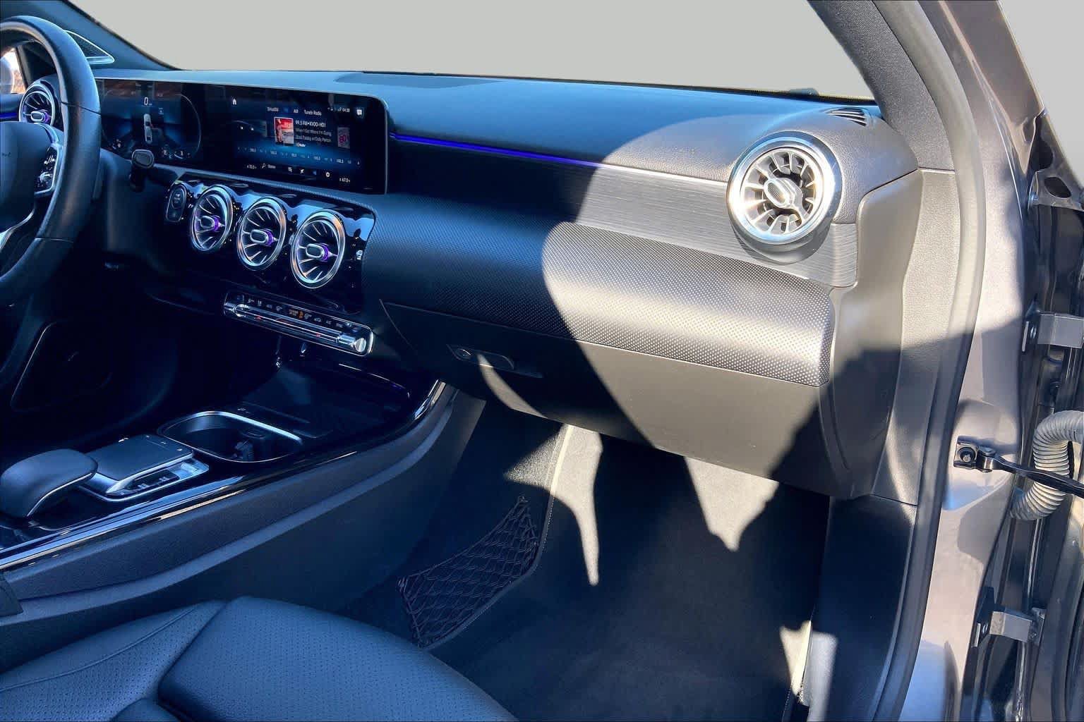Used 2019 Mercedes-Benz A 220 4MATIC image 19