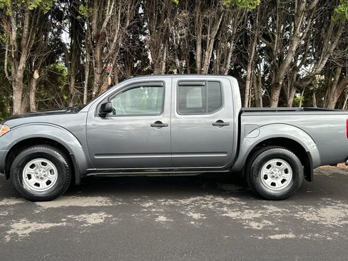 Used 2021 Nissan Frontier SV w/ SV Utility Package AWD/4WD image 7