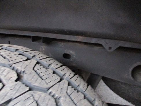 Used 2016 Chevrolet Silverado 1500 Custom w/ Custom Convenience Package image 32