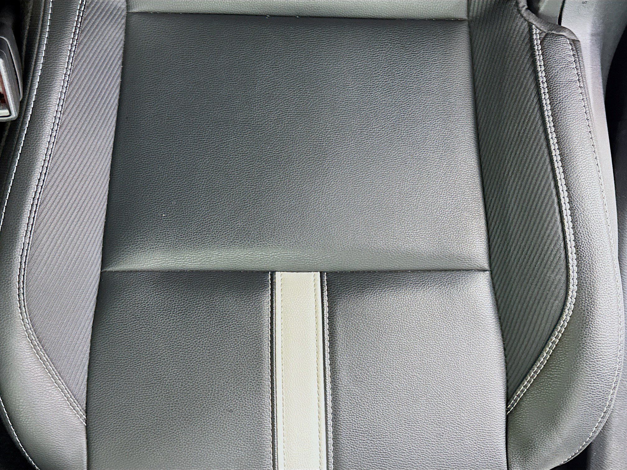 Used 2025 Toyota Camry SE w/ Multimedia Upgrade Package FWD image 18