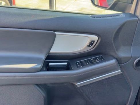 Used 2025 Ford Expedition Max Active image 10