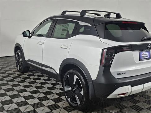 New 2026 Nissan Kicks SR w/ Cold Weather Package image 6