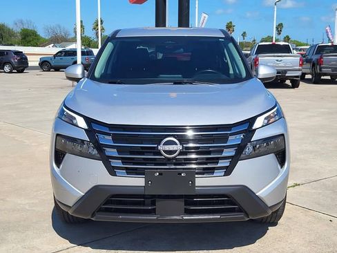 Used 2025 Nissan Rogue SV image 22