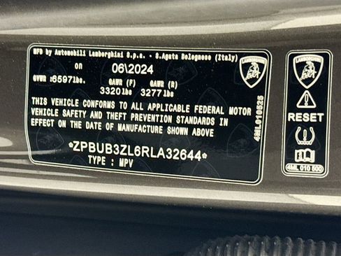 Used 2024 Lamborghini Urus S image 36