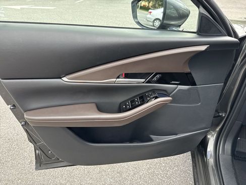 Certified 2025 MAZDA CX-30 AWD 2.5 S w/ Premium Package image 40