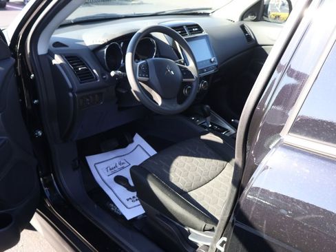 Used 2026 Mitsubishi Outlander Sport ES image 7