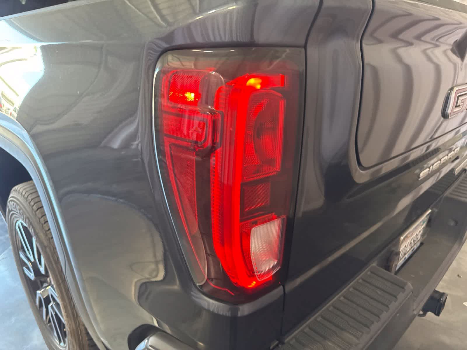 Used 2021 GMC Sierra 1500 Elevation RWD image 10