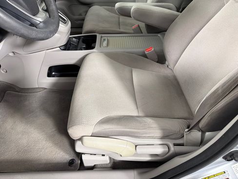 Used 2014 Honda CR-V EX image 10