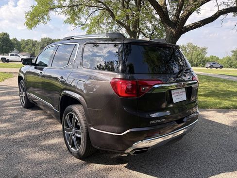 Used 2017 GMC Acadia Denali AWD/4WD image 3