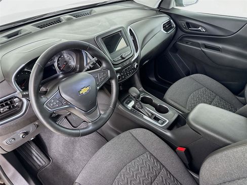 Used 2023 Chevrolet Equinox LT AWD/4WD image 11