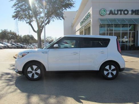 Used 2017 Kia Soul EV-e image 11