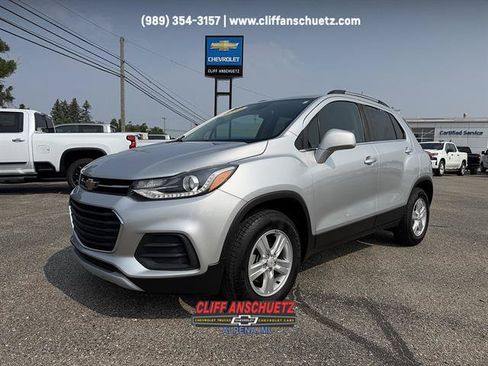 Used 2019 Chevrolet Trax LT w/ LT Convenience Package AWD/4WD image 1
