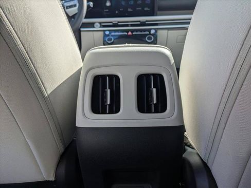 New 2026 Hyundai Tucson SEL FWD image 17