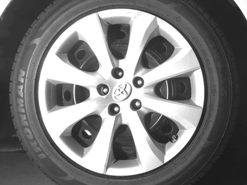 Used 2023 Toyota Corolla LE FWD image 9