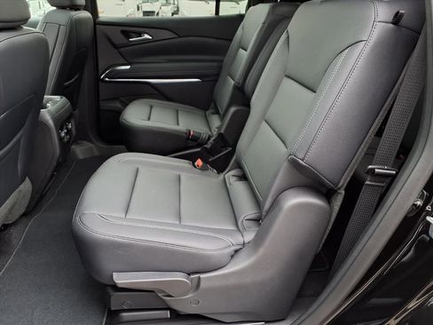 New 2026 Chevrolet Traverse LT w/ Driver Confidence Package image 9
