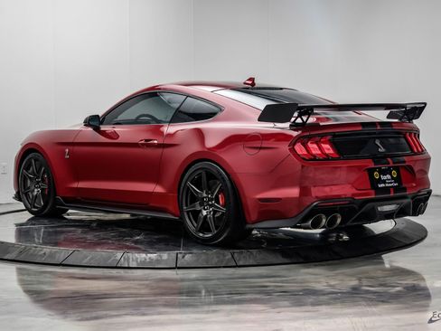 Used 2020 Ford Mustang Shelby GT500 w/ Carbon Fiber Track Pack RWD image 12