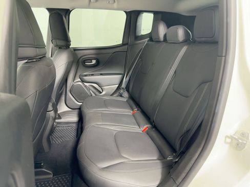 Used 2023 Jeep Renegade Limited w/ Limited Elite Group image 12