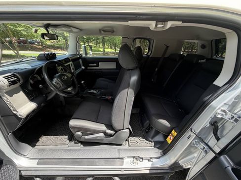 Used 2007 Toyota FJ Cruiser 4WD image 10