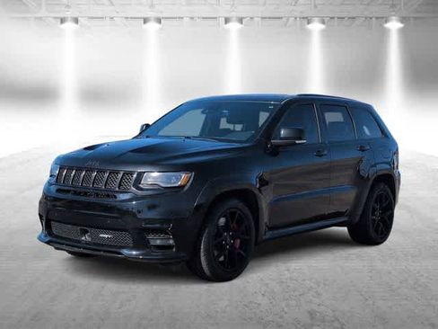 Used 2017 Jeep Grand Cherokee SRT AWD/4WD image 4