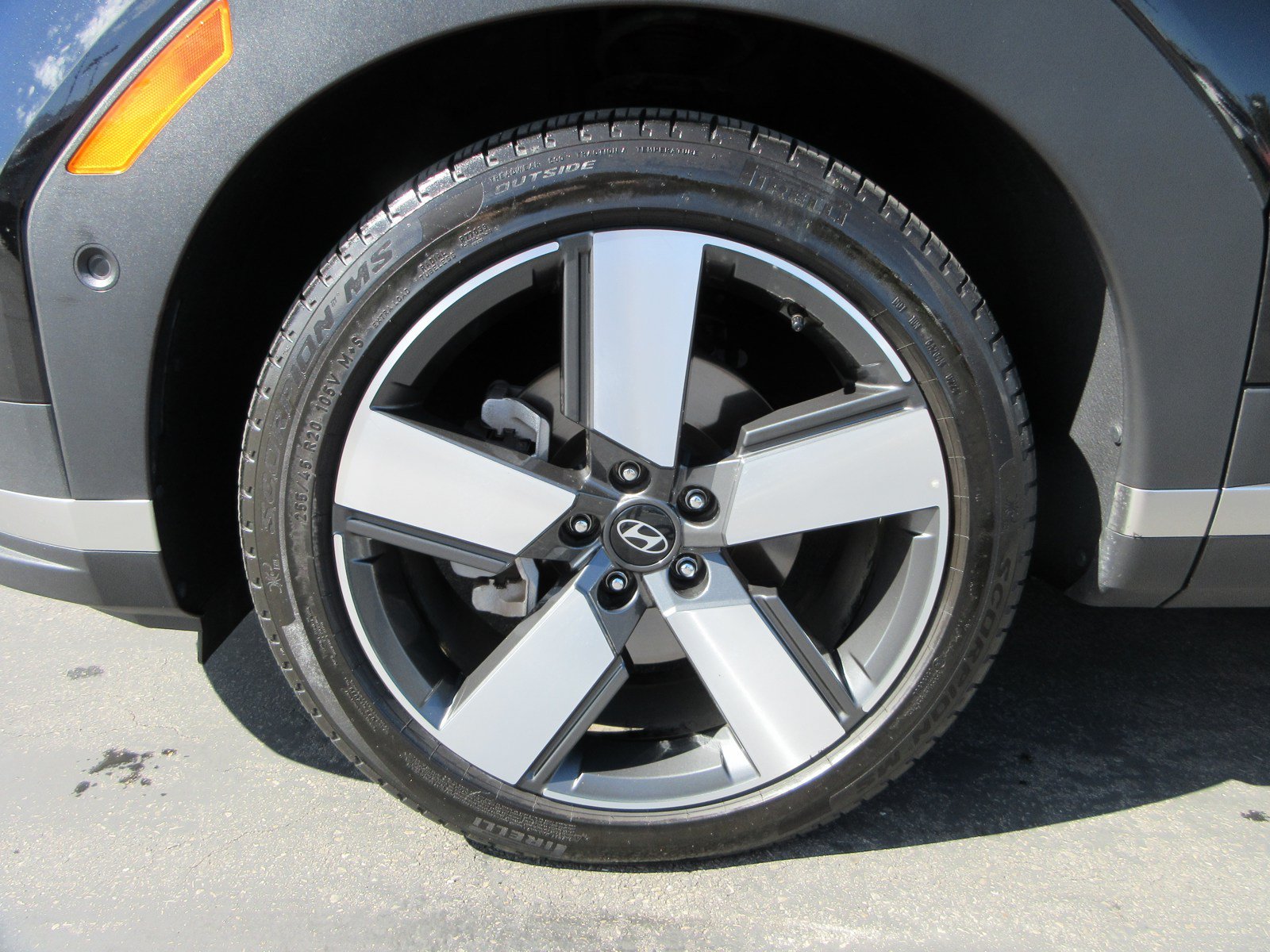 Used 2024 Hyundai Santa Fe Limited AWD/4WD image 55