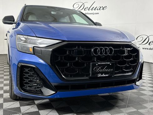 Used 2024 Audi SQ8 Premium Plus w/ S Sport Package image 30