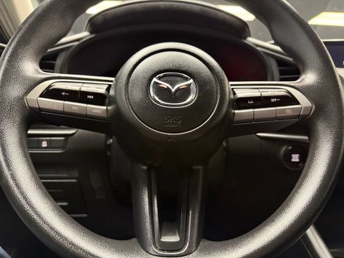 Used 2020 MAZDA MAZDA3 Sedan FWD image 22