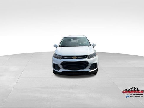Used 2018 Chevrolet Trax LS AWD/4WD image 8