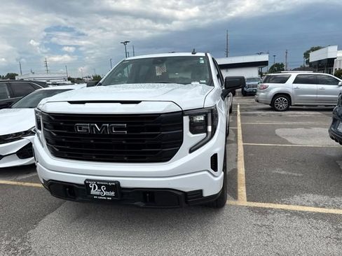 Used 2024 GMC Sierra 1500 Pro w/ Graphite Edition AWD/4WD image 3