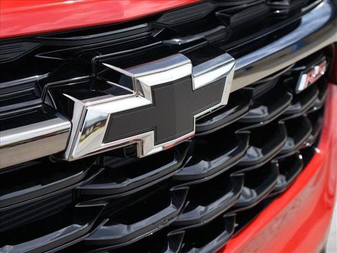 New 2026 Chevrolet Trax RS FWD image 24