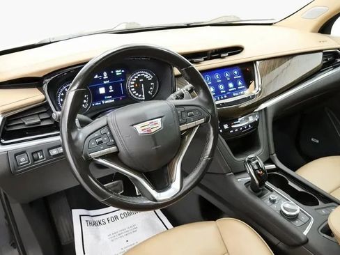 Used 2023 Cadillac XT6 Sport w/ Platinum Package image 12