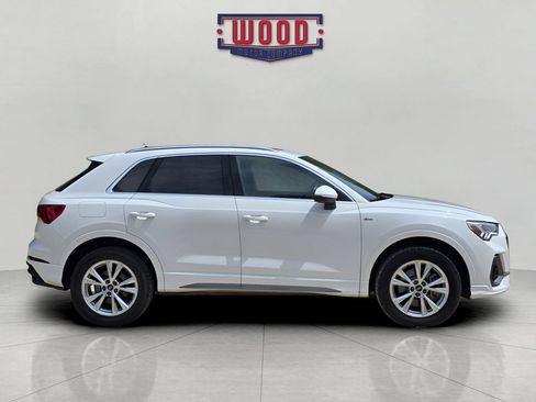 Used 2023 Audi Q3 2.0T Premium AWD/4WD image 2