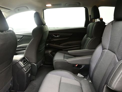 Used 2024 Subaru Ascent Premium w/ Convenience Package image 19