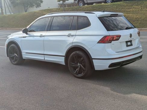 Used 2023 Volkswagen Tiguan SE R-Line FWD image 6