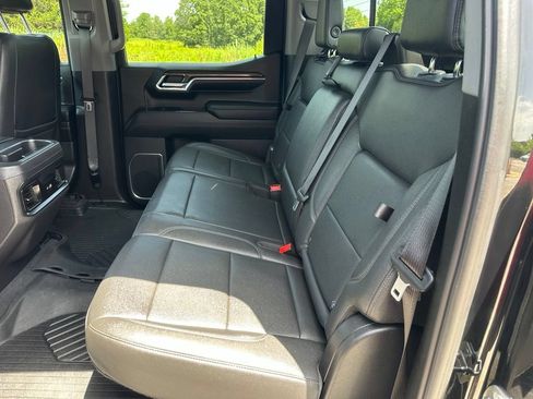 Used 2024 Chevrolet Silverado 1500 LT Trail Boss w/ Convenience Package II AWD/4WD image 26