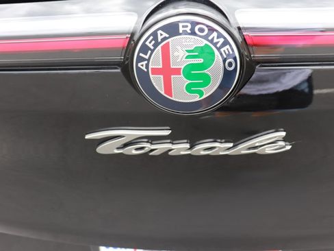 Used 2024 Alfa Romeo Tonale Veloce w/ Premium Interior Package AWD/4WD image 7