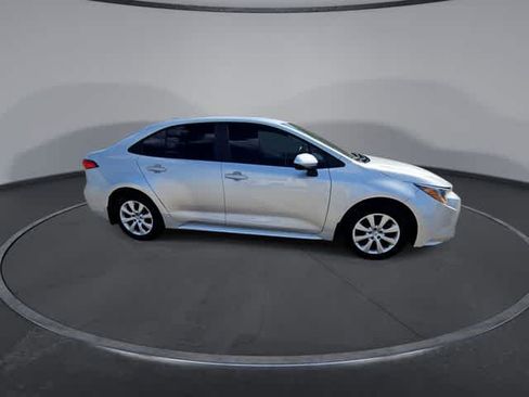 Used 2026 Toyota Corolla LE FWD image 9