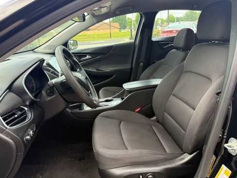 Used 2020 Chevrolet Malibu LT FWD image 10
