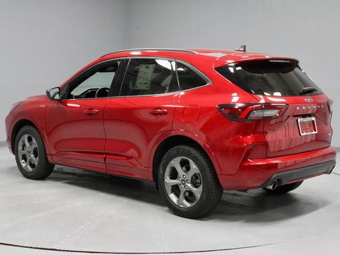 Certified 2024 Ford Escape ST-Line w/ Tech Pack #1 AWD/4WD image 9