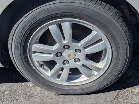 Used 2012 Chevrolet Sonic LT image 12