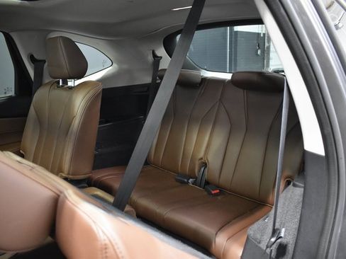 Used 2023 Acura MDX SH-AWD w/ Technology Package image 36