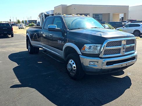 Used 2015 RAM 3500 Laramie AWD/4WD image 3