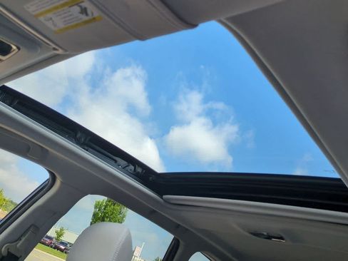 Used 2018 Subaru Forester 2.5i Premium AWD/4WD image 18
