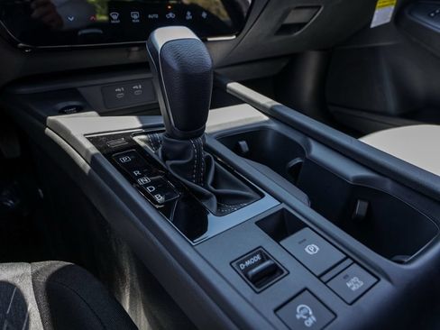New 2026 Nissan Sentra SV w/ Floor Mat Package FWD image 29