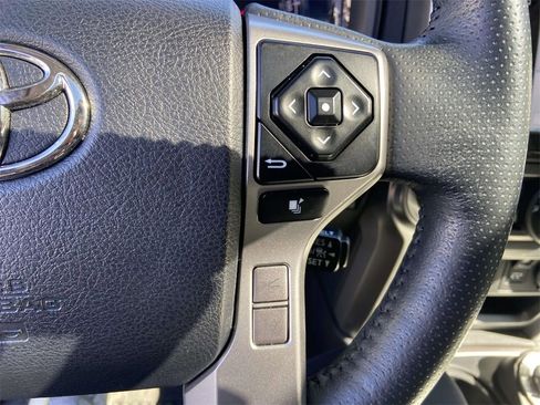 Used 2023 Toyota 4Runner SR5 Premium image 32