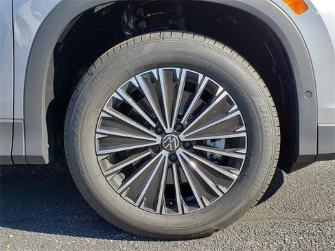 New 2025 Volkswagen Tiguan S image 12