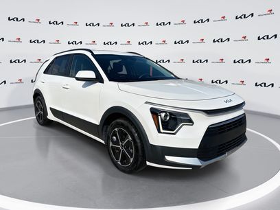Used 2024 Kia Niro LX