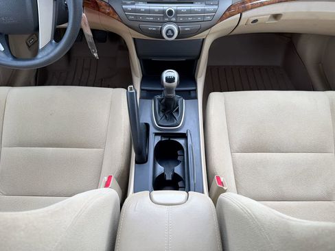 Used 2008 Honda Accord EX image 31