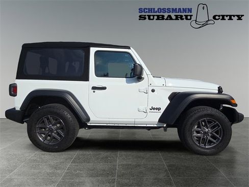 Used 2024 Jeep Wrangler Sport S image 10