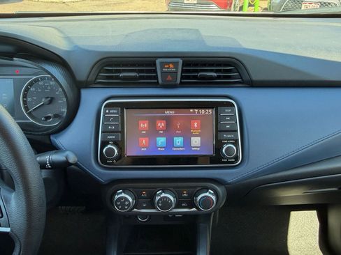 Used 2025 Nissan Versa SV image 20